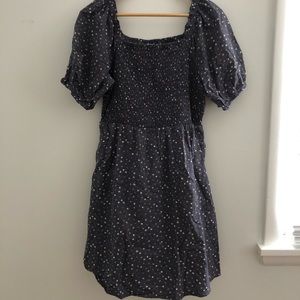 Puff sleeve smock dress